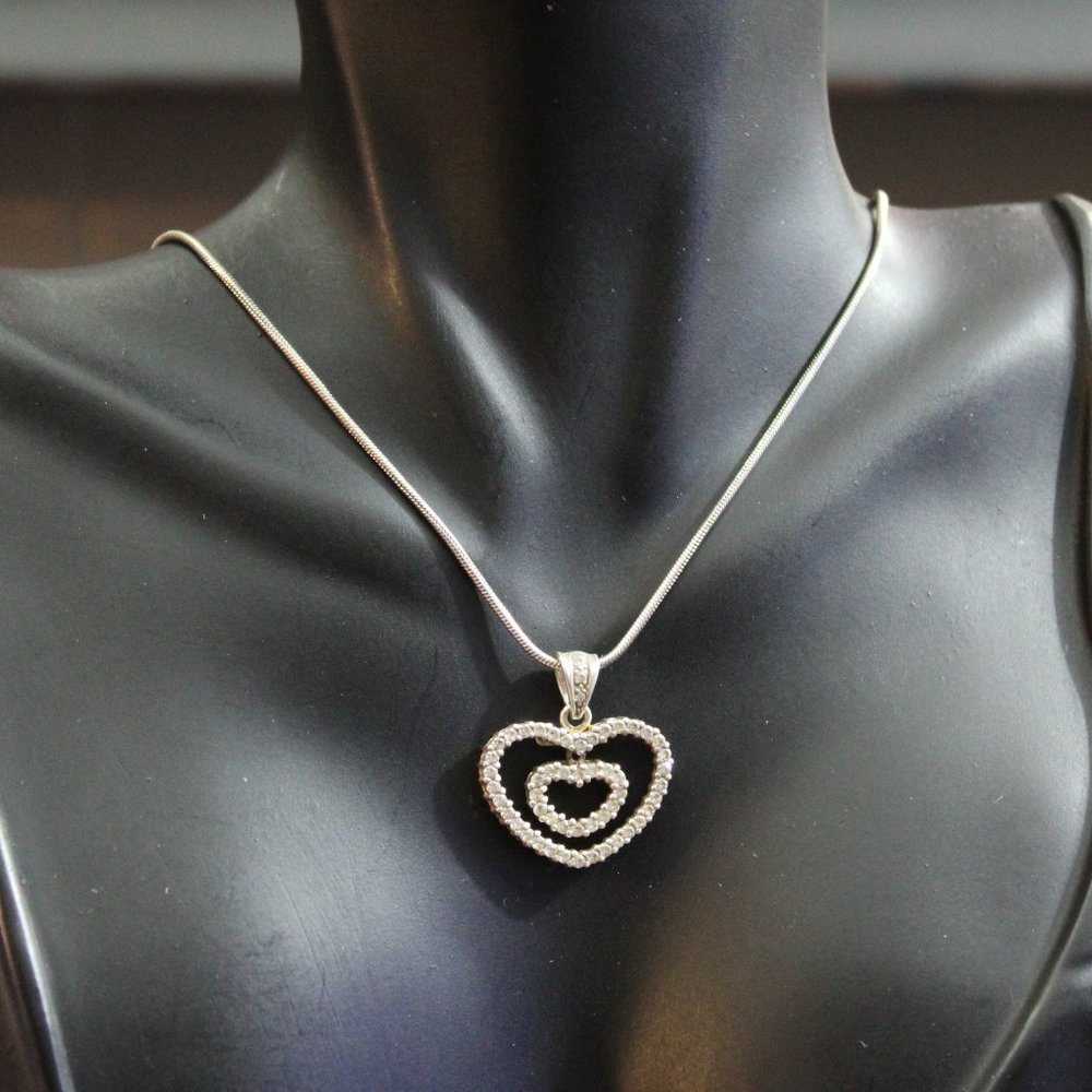 *925* Sterling Silver Floating Heart Pendant Diamonique Cubic Zirconia Necklace